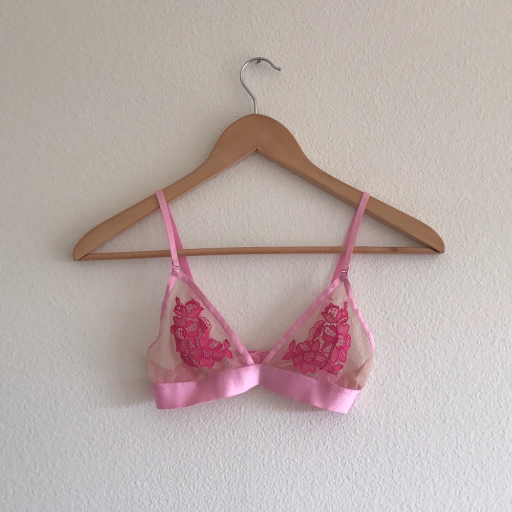 ➕Pretty in Pink Bra!